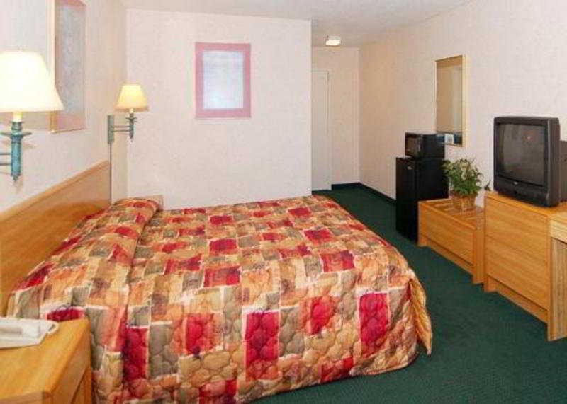 Airport Inn Flint Dış mekan fotoğraf